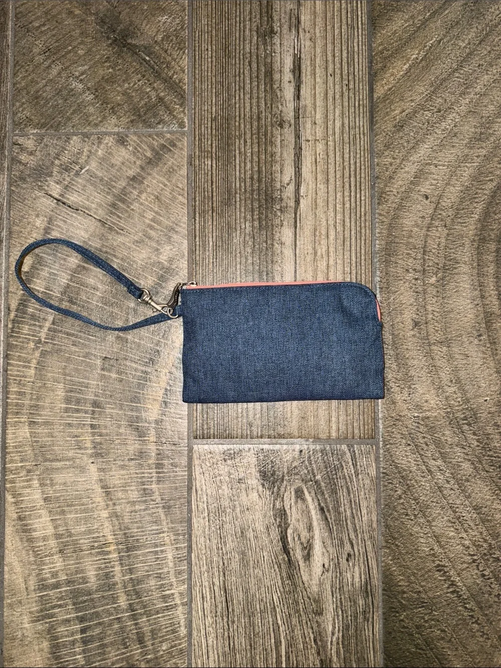 Baggallini compact denim